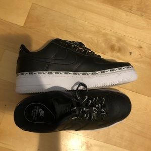 Women’s Nike Air Force Black